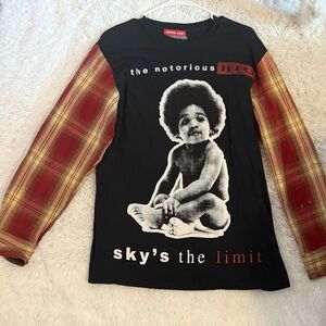 ONE OF A KIND NOTORIOUS BIG FLANNEL ARM SHIRT. ICONIC RAPPER FROM THE 90’s.
